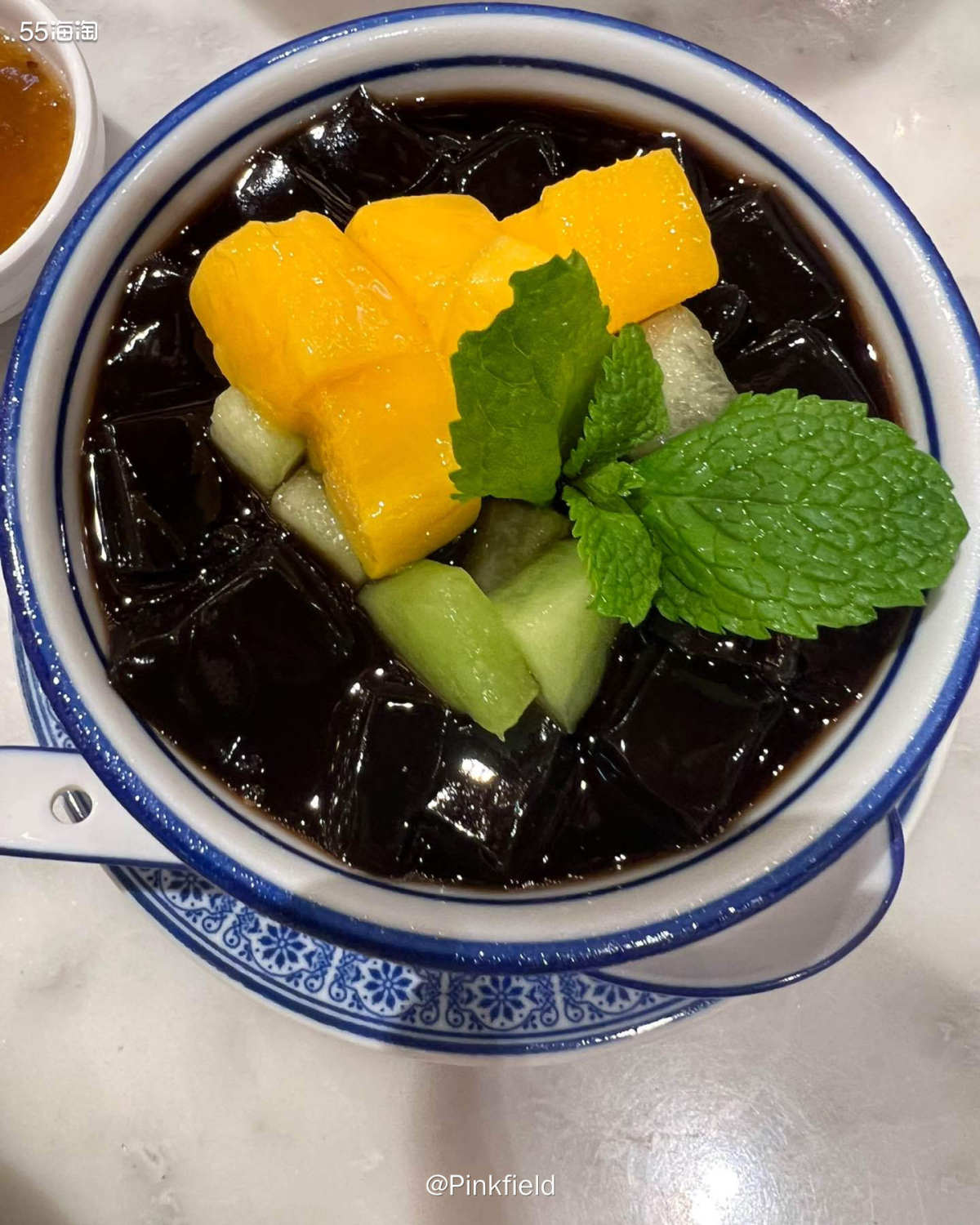 🦆跟老友差不多半年没见，难得回去一趟，一定要约饭，去了蝴蝶