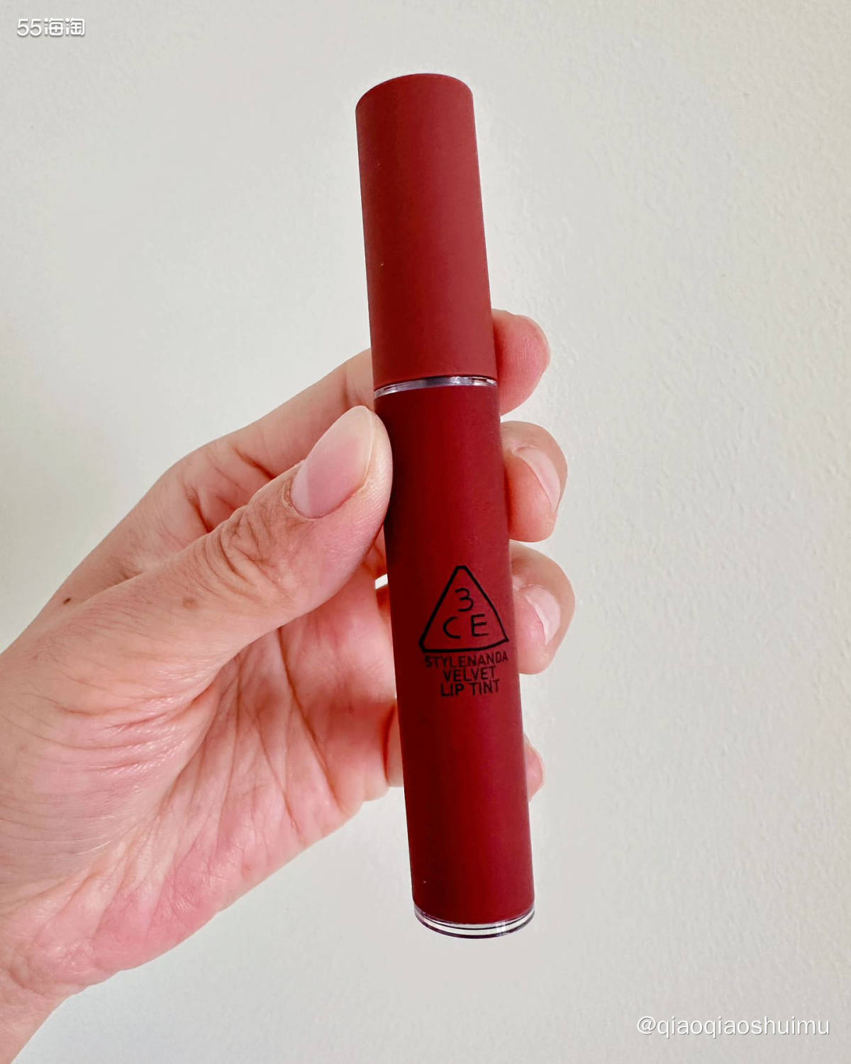 好久没买口红，秋冬季忽然又动心，一眼看上这支3ce唇釉，色号