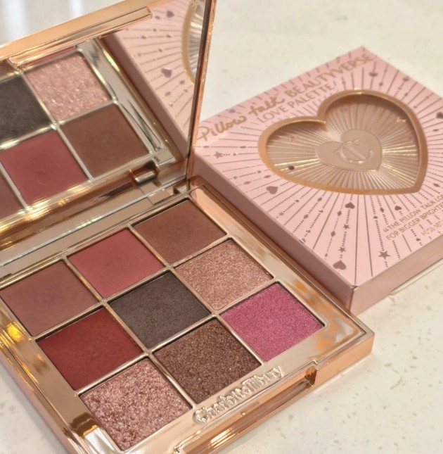 前面说了那么多期大牌圣诞限定，今天就给大家分享一下CT202