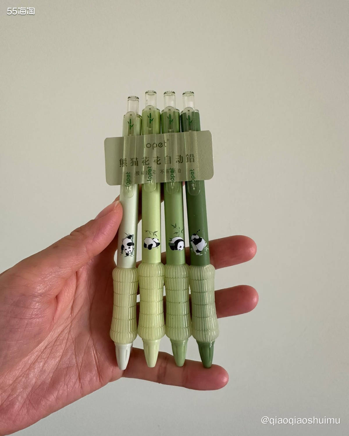 其实在家一直有自动铅笔，不过因为不让带去学校，所以都按我的喜