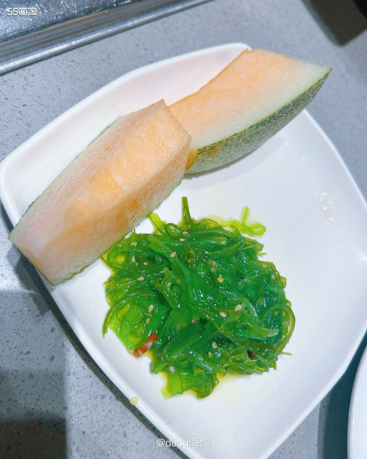 🍭队友说想吃海底捞啦，这就马上安排上呀，来的比较早不用排队