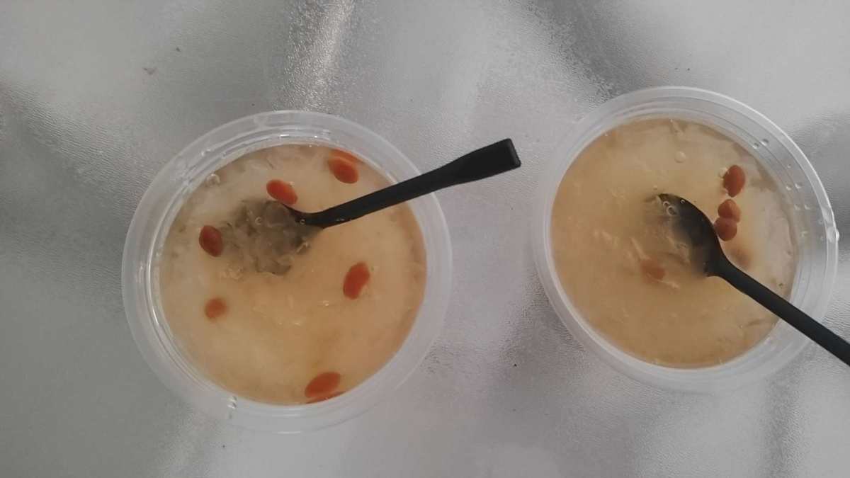 最近每天下午基本都会在公司开始吃下午茶了哈哈，几个同事一起叭