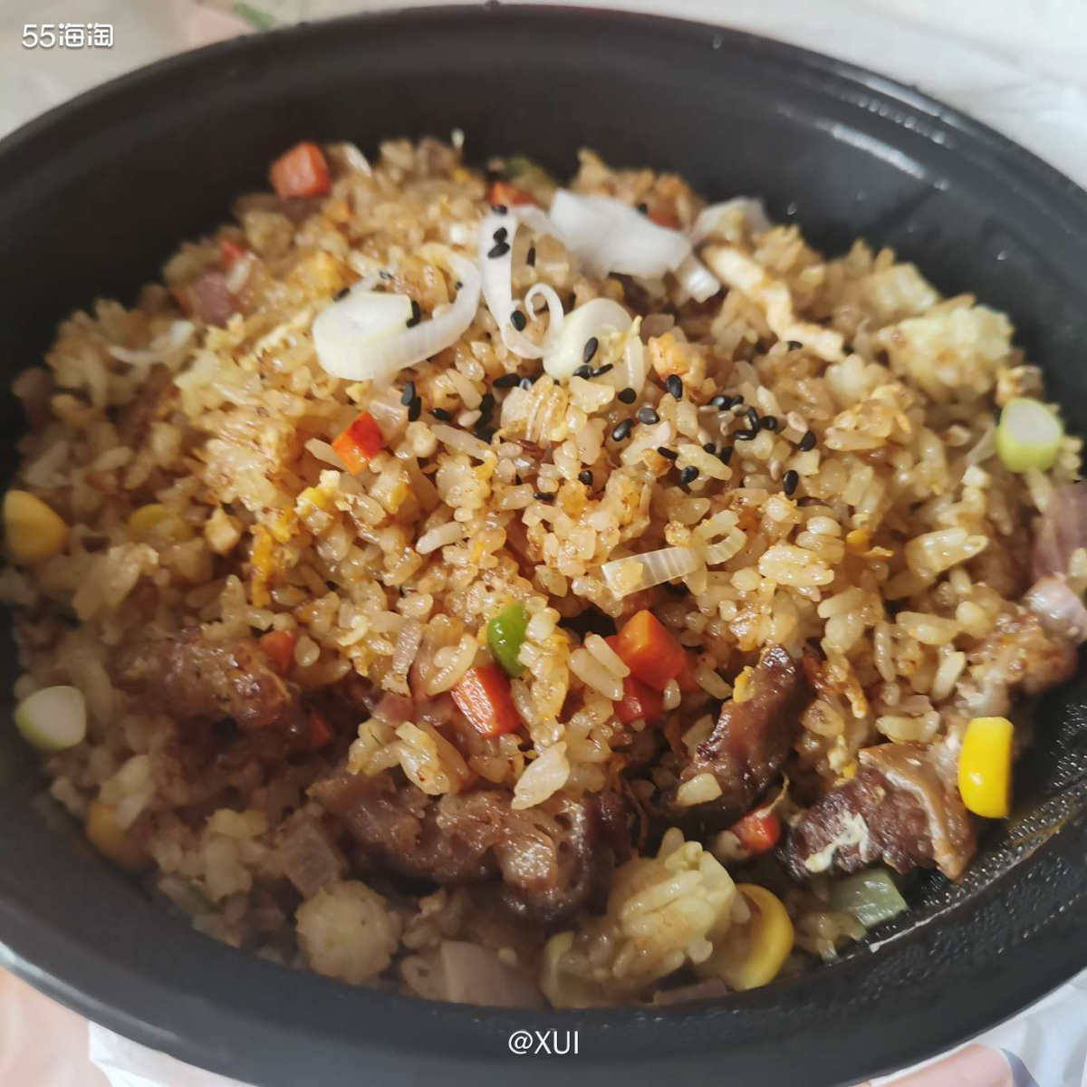 家附近又开了一家日料店，不过寿司有点冷，就尝了一下它家的炒饭