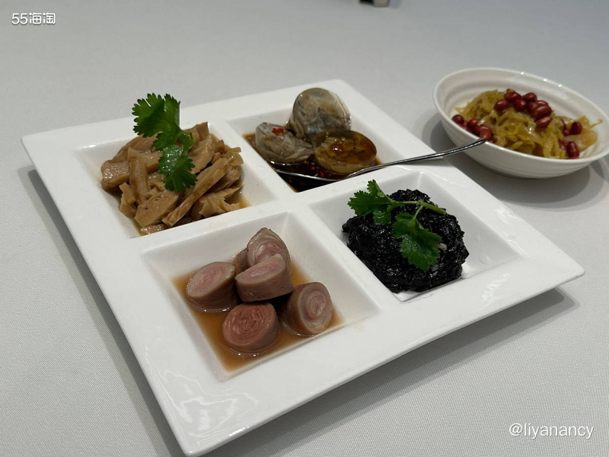 为了好味的海鲜卤面来的，海鲜卤面58一份，里面的海鲜主要有蚬