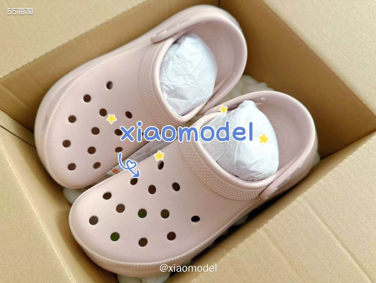 😀上月初买了不少Crocs洞洞鞋，最近陆续在到货。有发个人