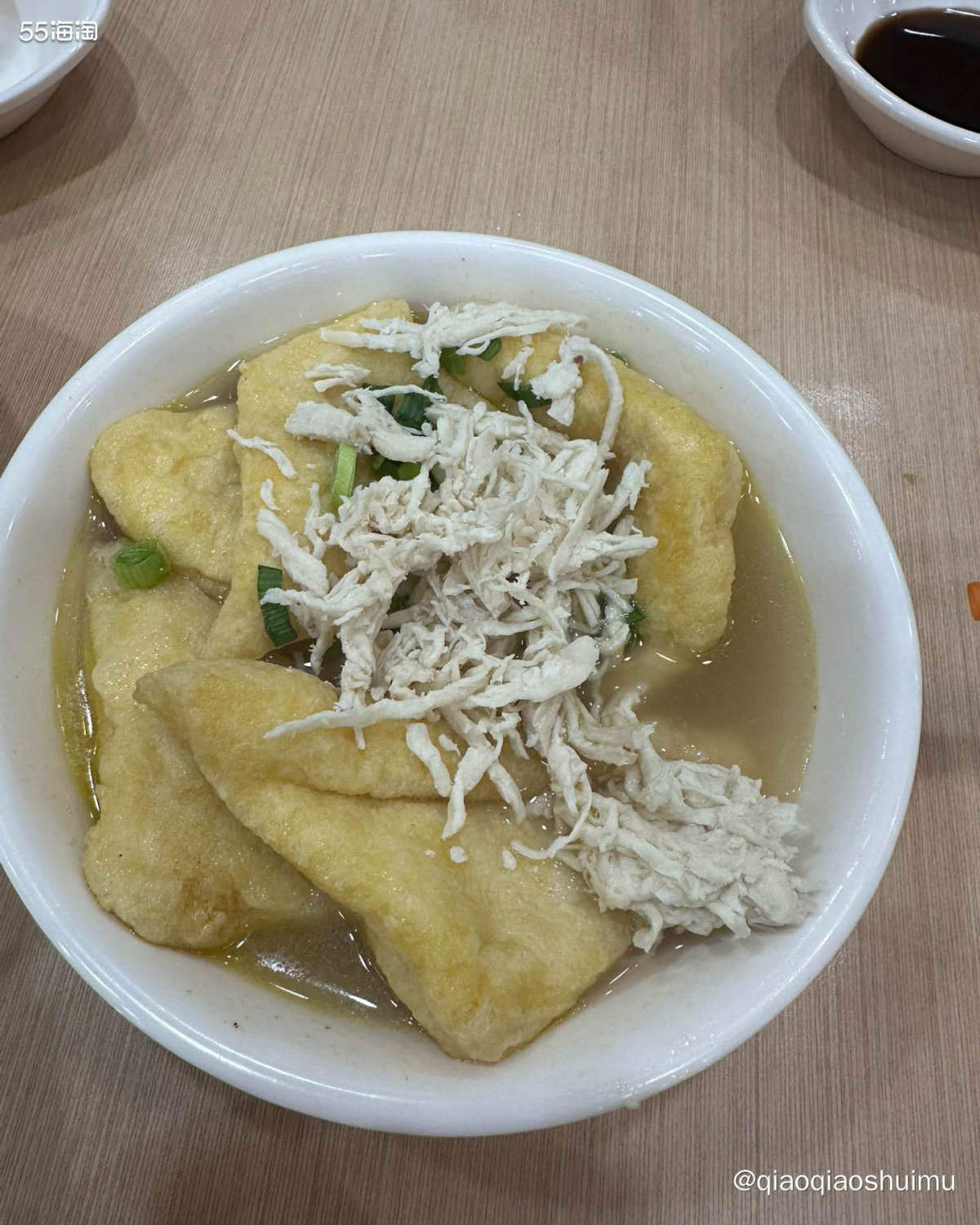 周五到南京已经挺晚了，等逛到新街口找到想吃的饭店已经九点多了