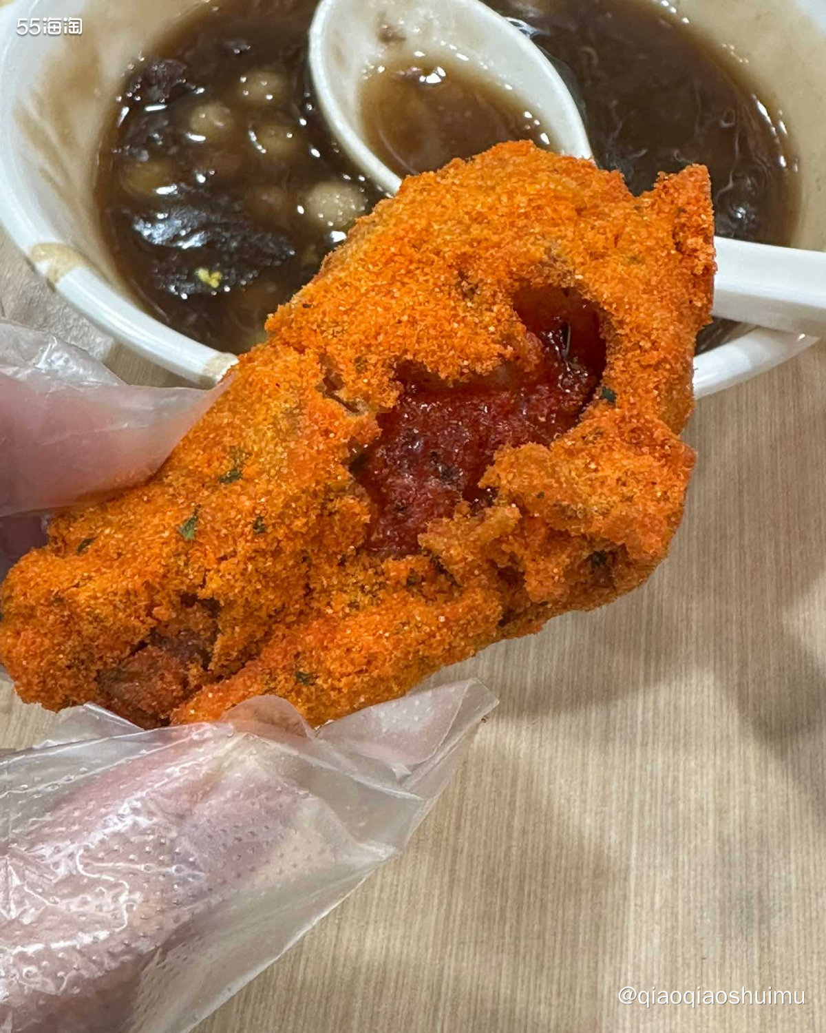 去南京前，就被同事安利了两家炸鸡，一家叫正谈，一家叫悠个。时