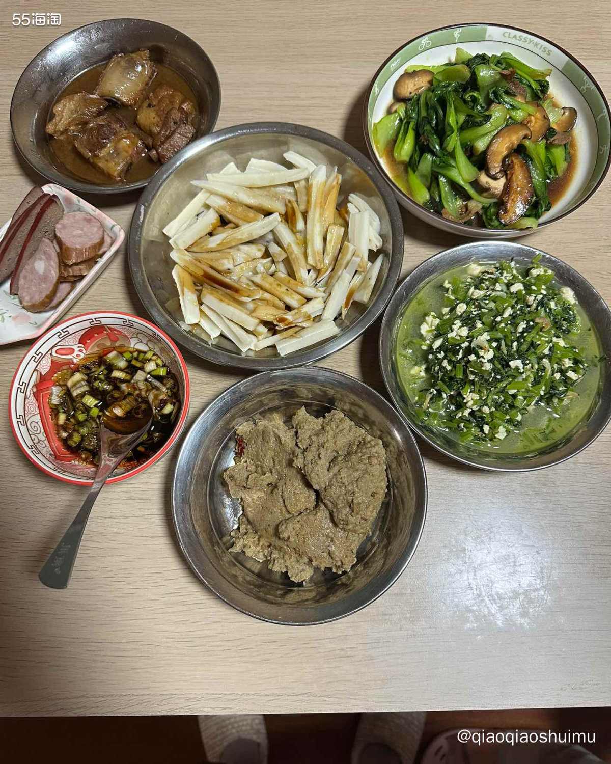 昨天家属晚上有饭局，我带娃去老妈那里蹭饭。 孩子最近一直咳嗽