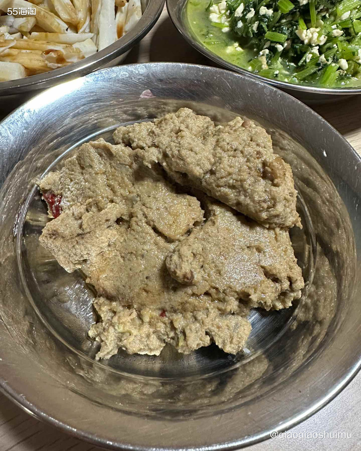 昨天家属晚上有饭局，我带娃去老妈那里蹭饭。 孩子最近一直咳嗽