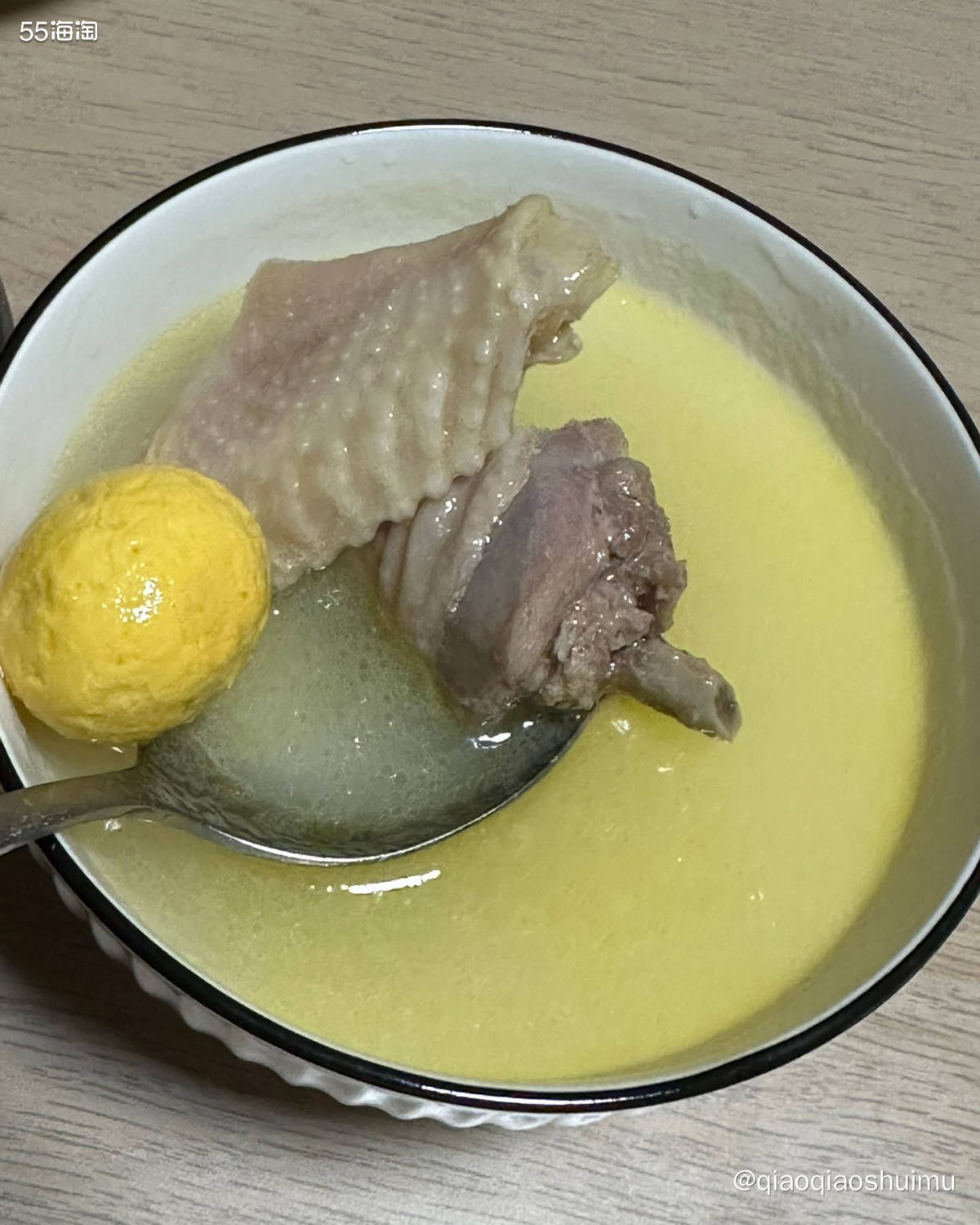 昨天家属晚上有饭局，我带娃去老妈那里蹭饭。 孩子最近一直咳嗽