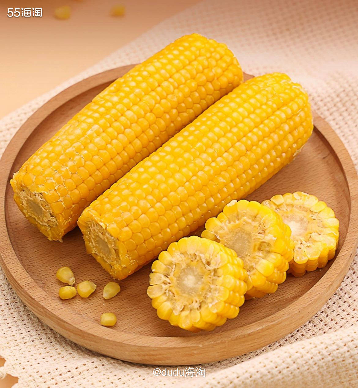 🍭进入冬天卖新鲜的玉米越来越少了，周末去市场买菜就剩一家还
