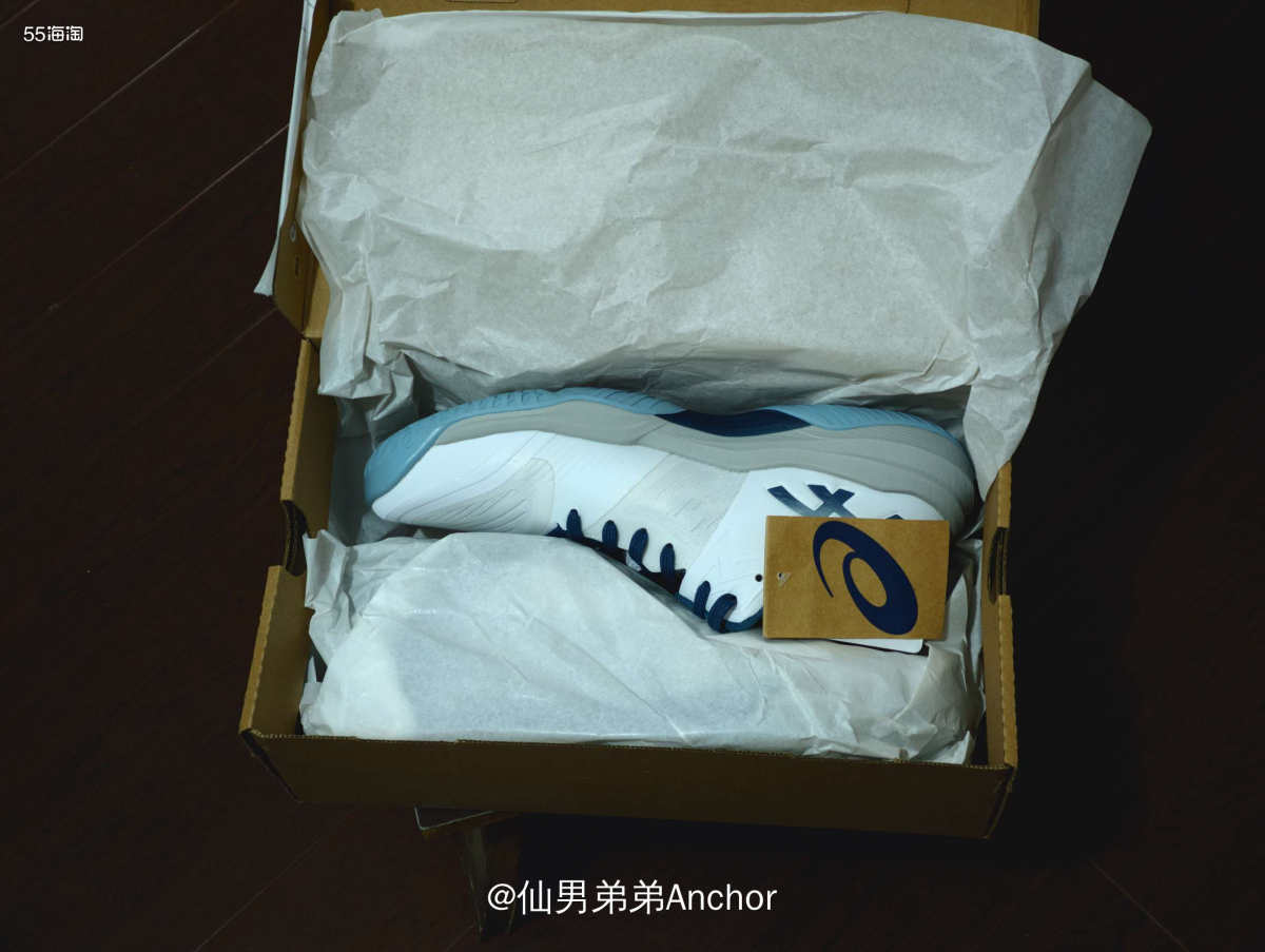 又是热乎乎的开箱！这次开箱的是日亚淘的亚瑟士是sky eli