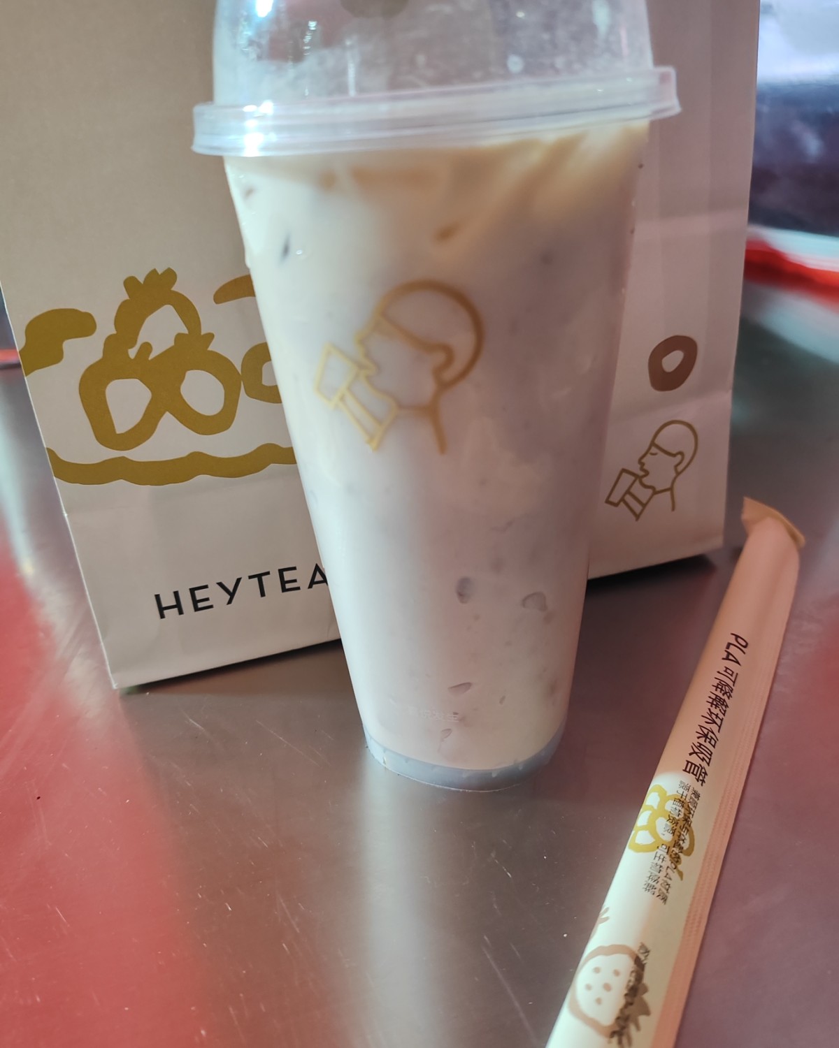 秋冬天奶茶店真的是赚的很开心啊，几乎每天都想要吃点甜的！ 今