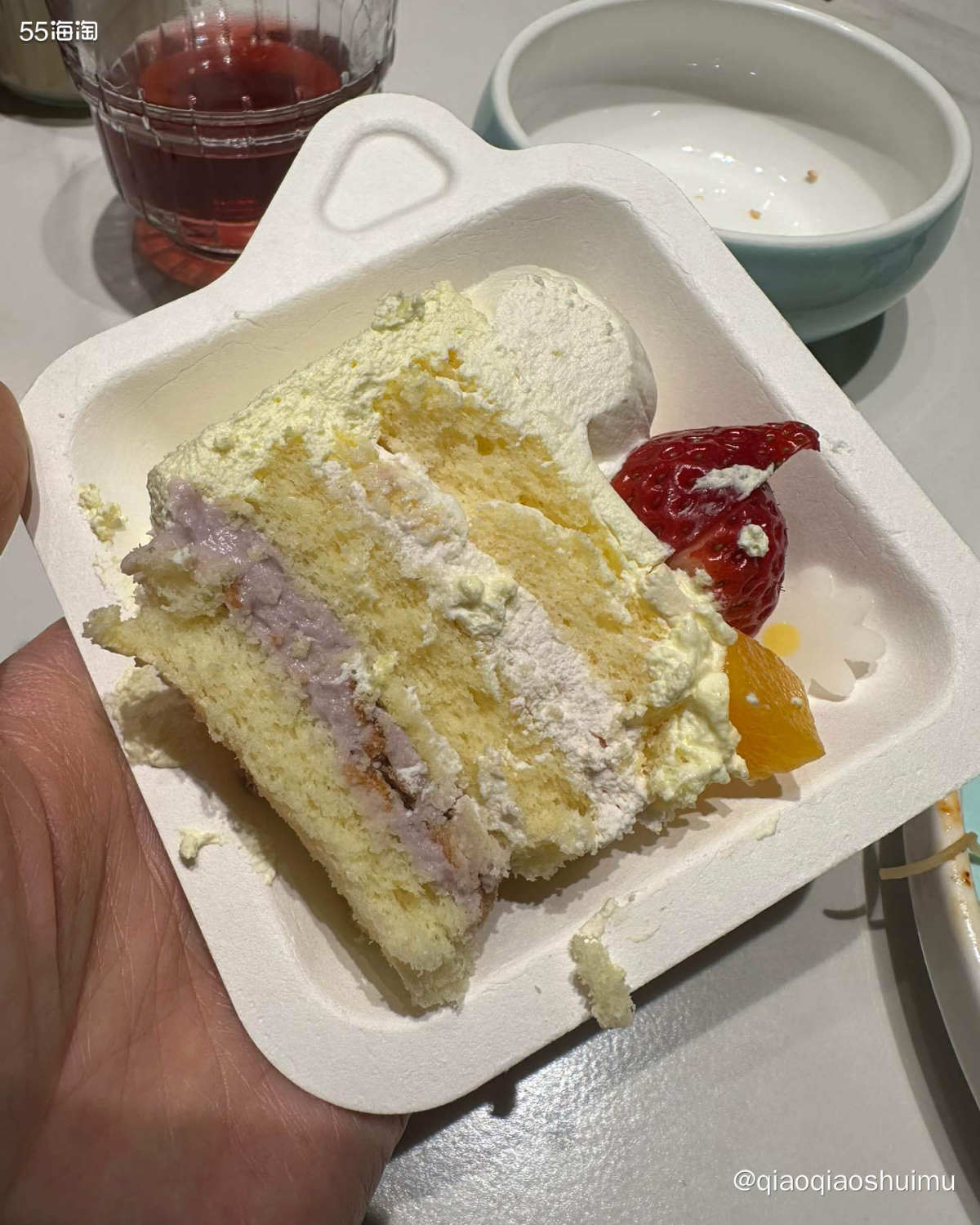 上周上上周都吃了生日蛋糕，哈哈～ 都是好利来，谁叫我有卡呢…