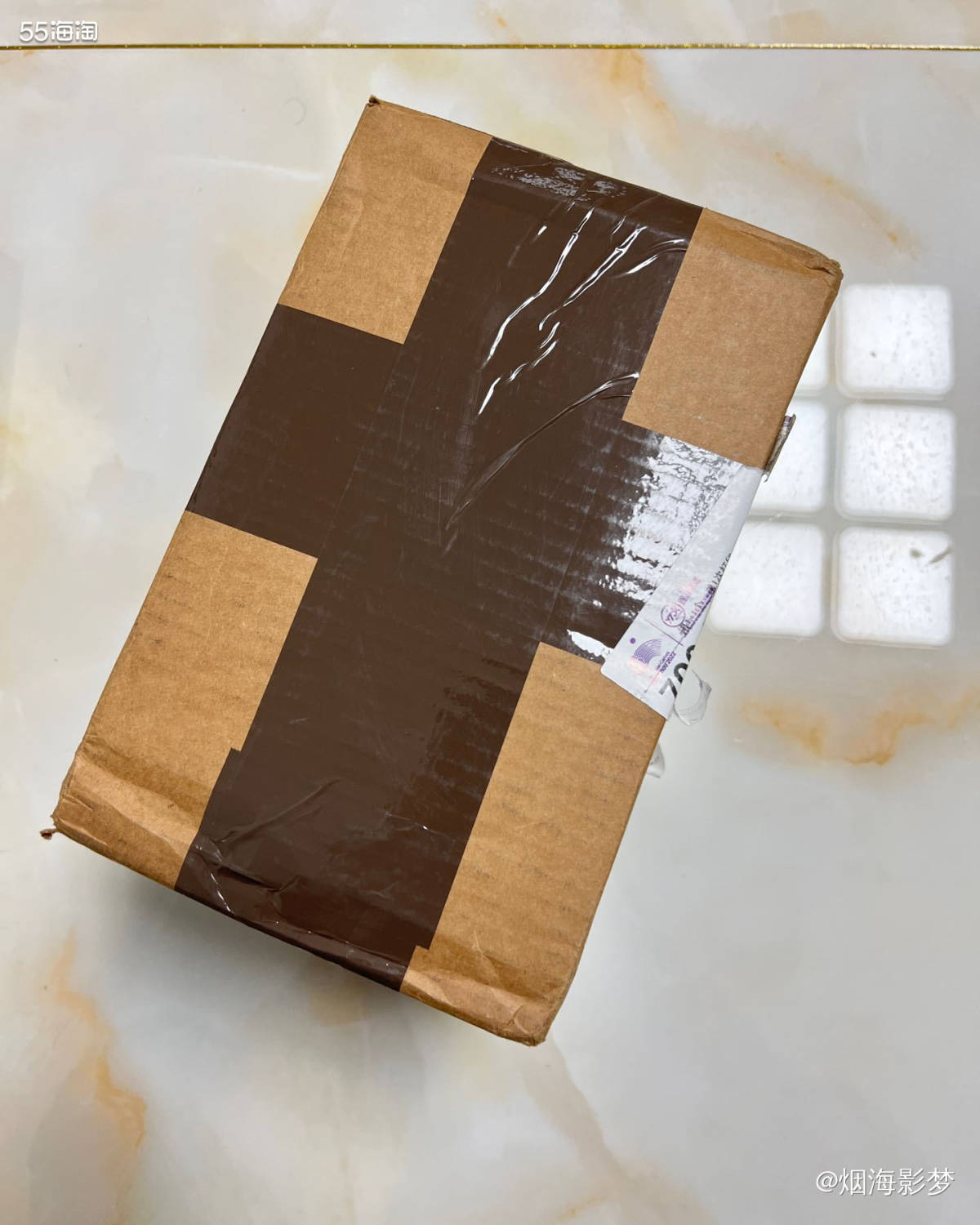 黑色星期五的货，赶在了圣诞节，到手啦！小小一箱，内容挺多的。