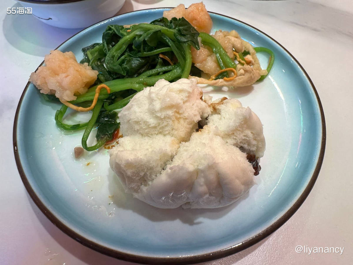 公司附近的一家广东顺德菜，天冷想吃热乎的，就来他家吃小火锅，