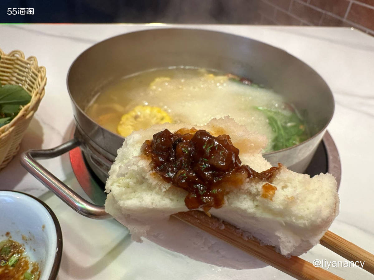 公司附近的一家广东顺德菜，天冷想吃热乎的，就来他家吃小火锅，