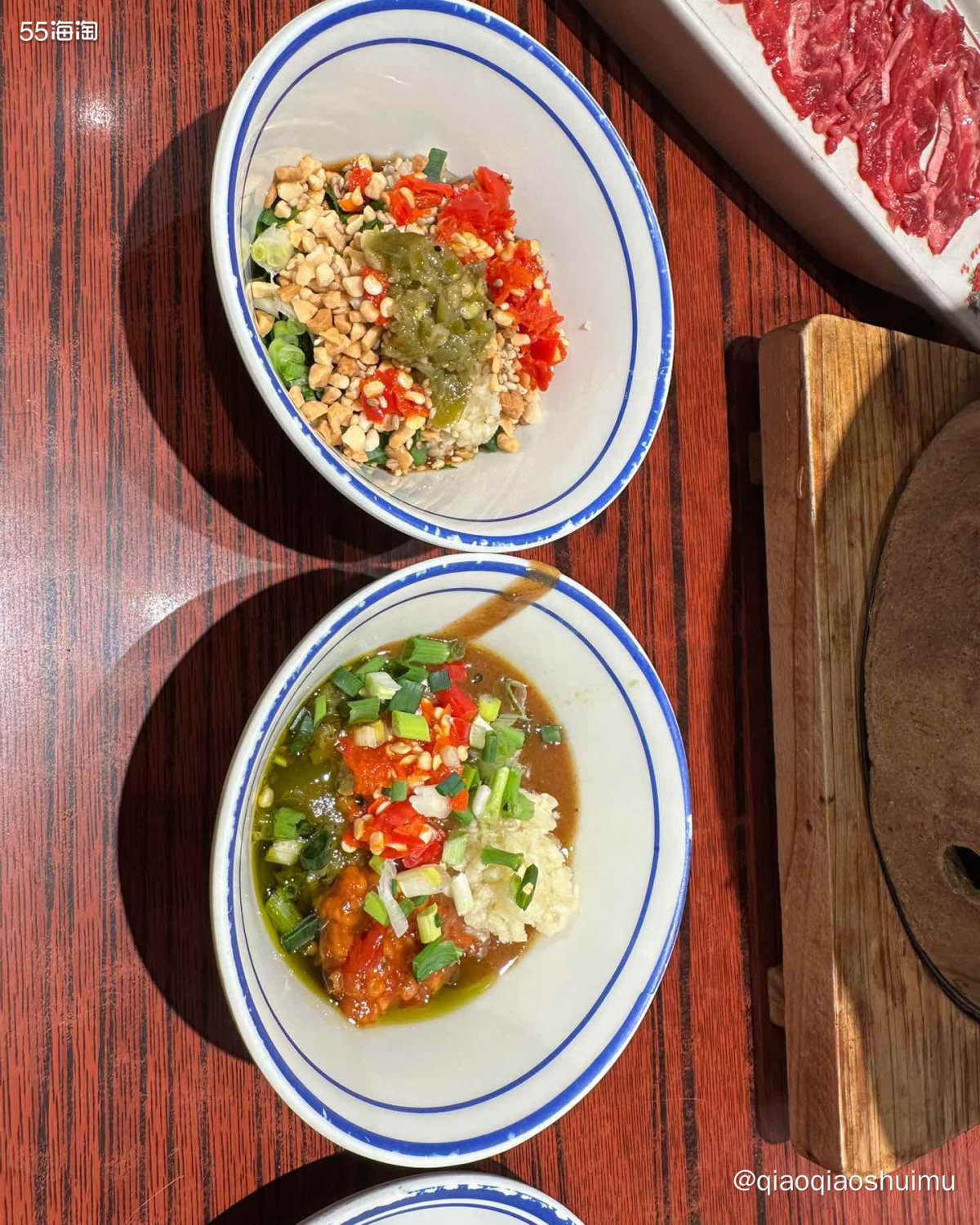 这家牛杂煲看到过n次，听说是网红店。昨天下午吃饭早，没有排队