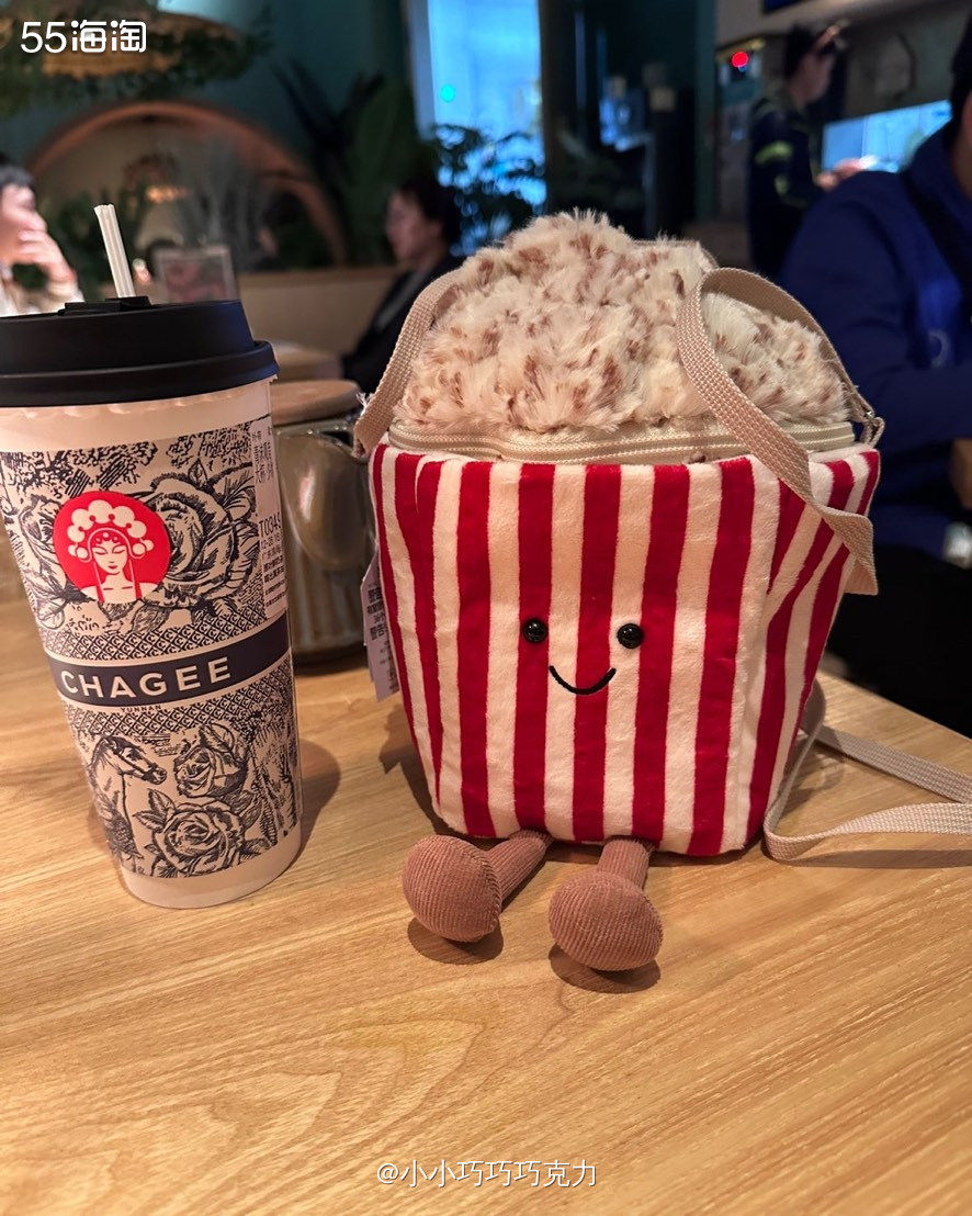 最近jellycat很火，说给闺蜜小孩买一个，以为小姑娘会喜