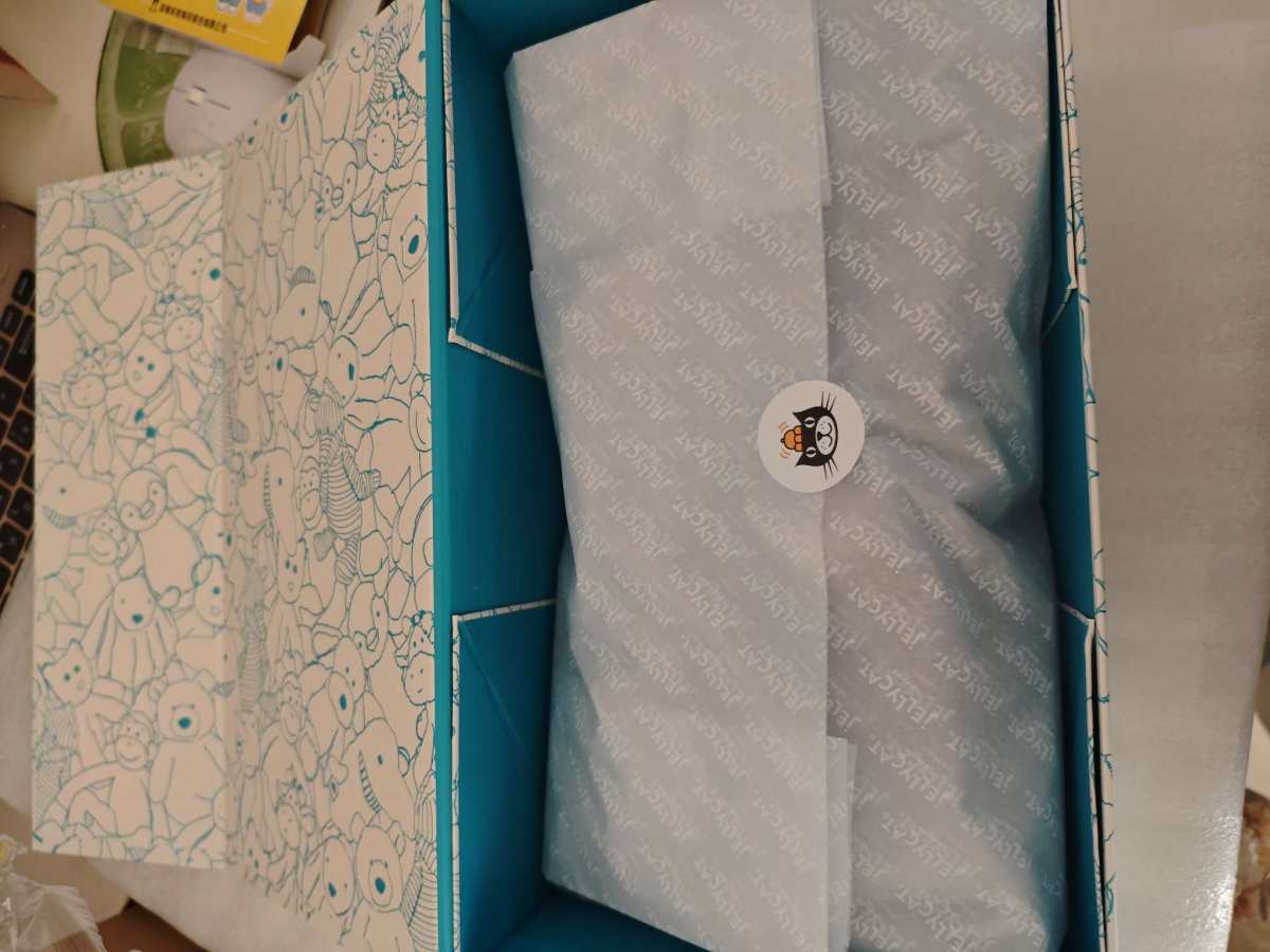 最近国内粉色的jellycat小兔补货了，这个系列非常漂亮，