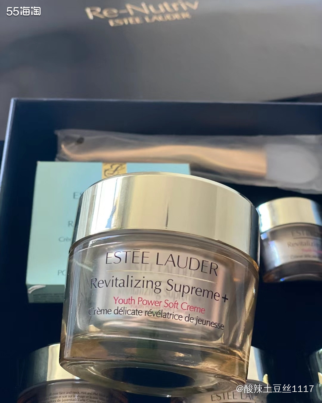 智妍面霜应该是雅诗兰黛的皇牌产品吧，一到冬天我就特别喜欢用他