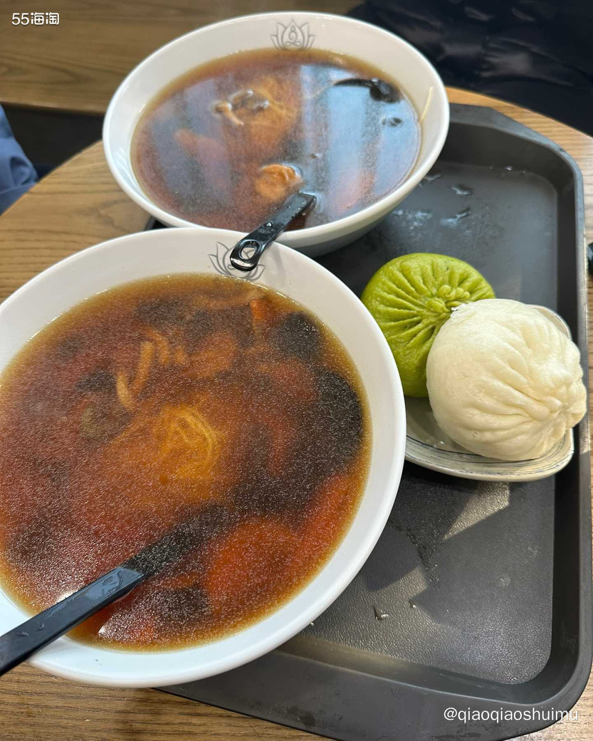 昨天傍晚返程回京，回程前去了宝莲寺，被宏伟壮观的建筑震撼到的