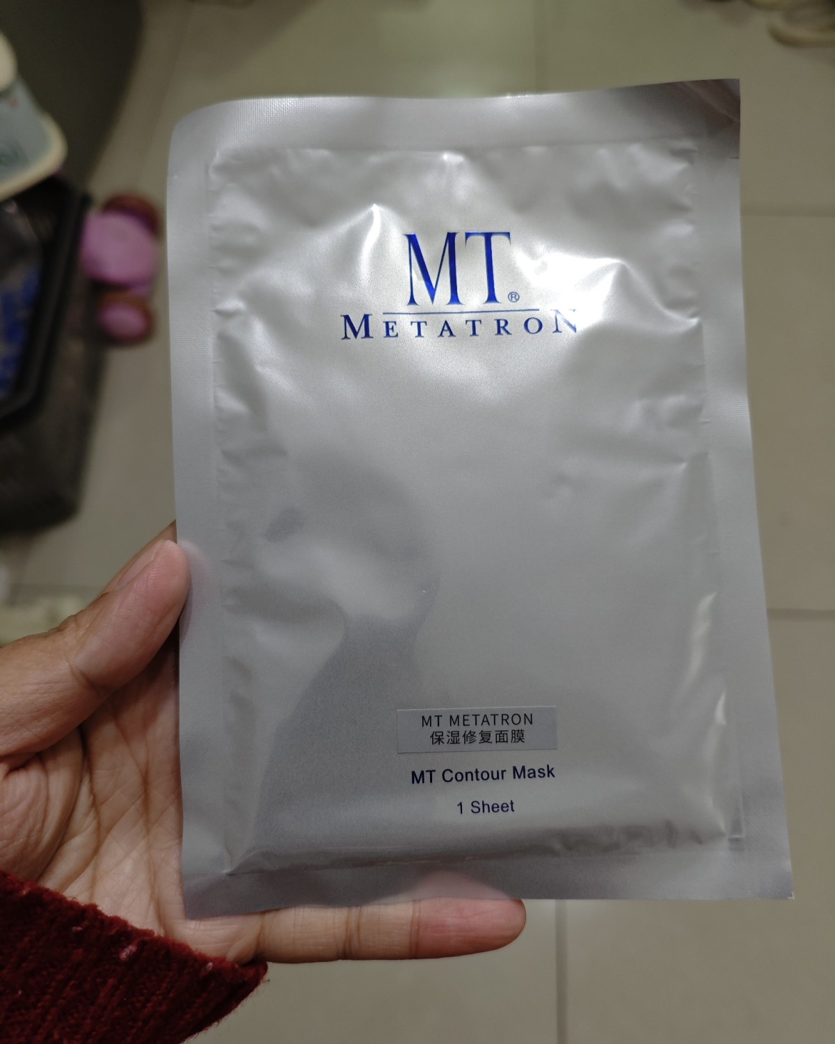 前段时间用了很多va类的精华或者精华油，脸有点点脱皮，用护肤