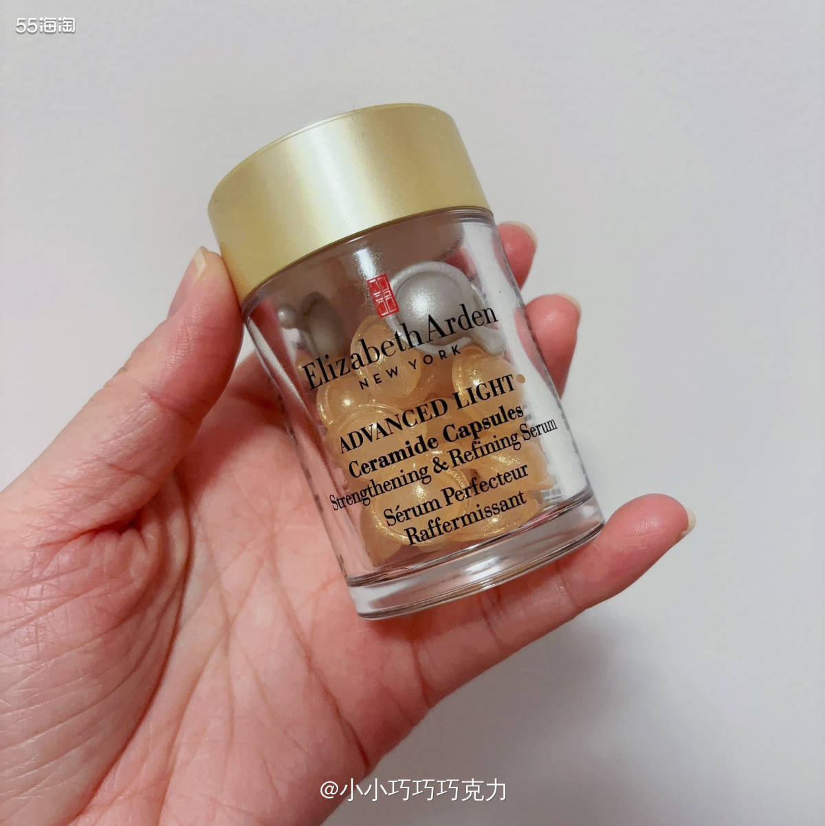 冬天皮肤真的很干，有时候光涂补水的精华感觉还不够，不得不试试