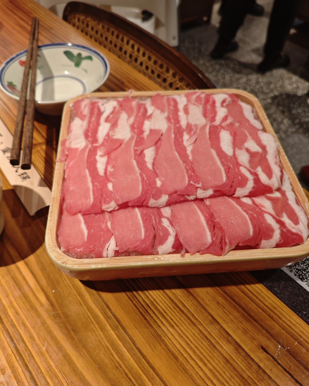 昨天是我表妹生日，就请她去附近的遇南三火锅店，也是她觉得长沙