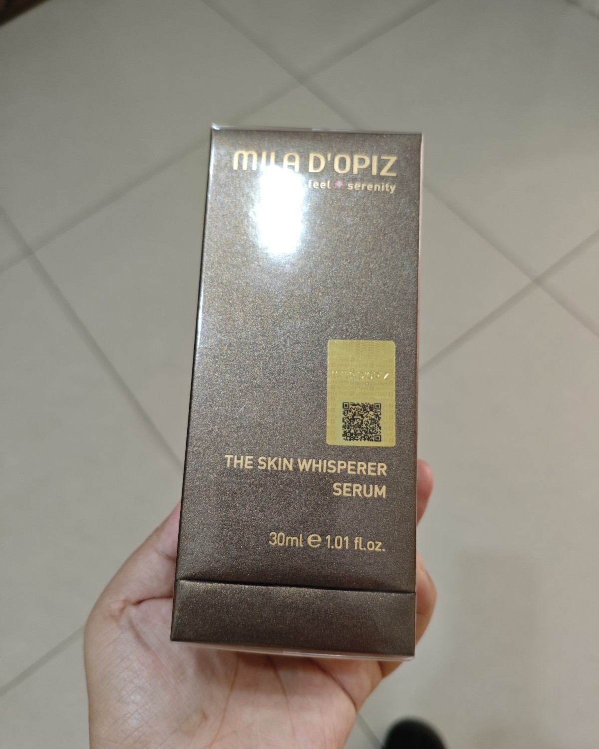 最开始知道这个精华是李佳琦推荐的，3000才能买到两瓶，老贵