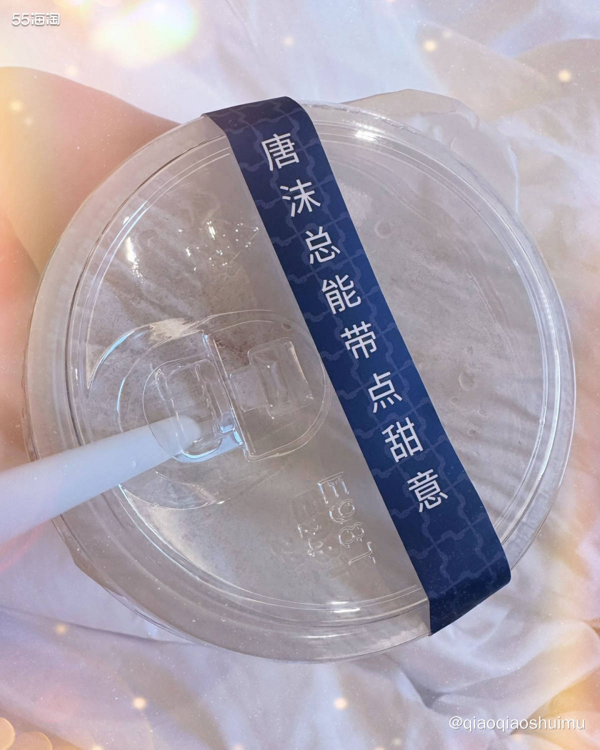 这几天在酒店里点了无数外卖，感觉送餐机器人专门在为我服务，一