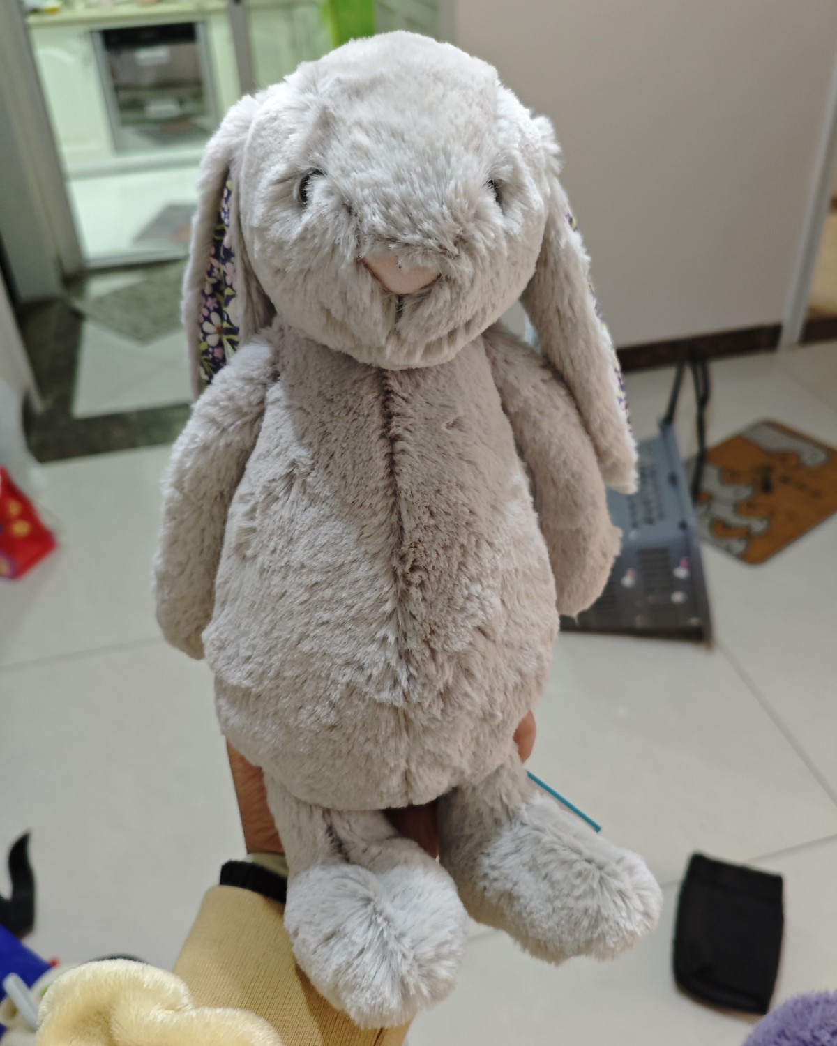 其实这一箱前些天就收到了，但是是寄到我弟弟那边的，他今天才给