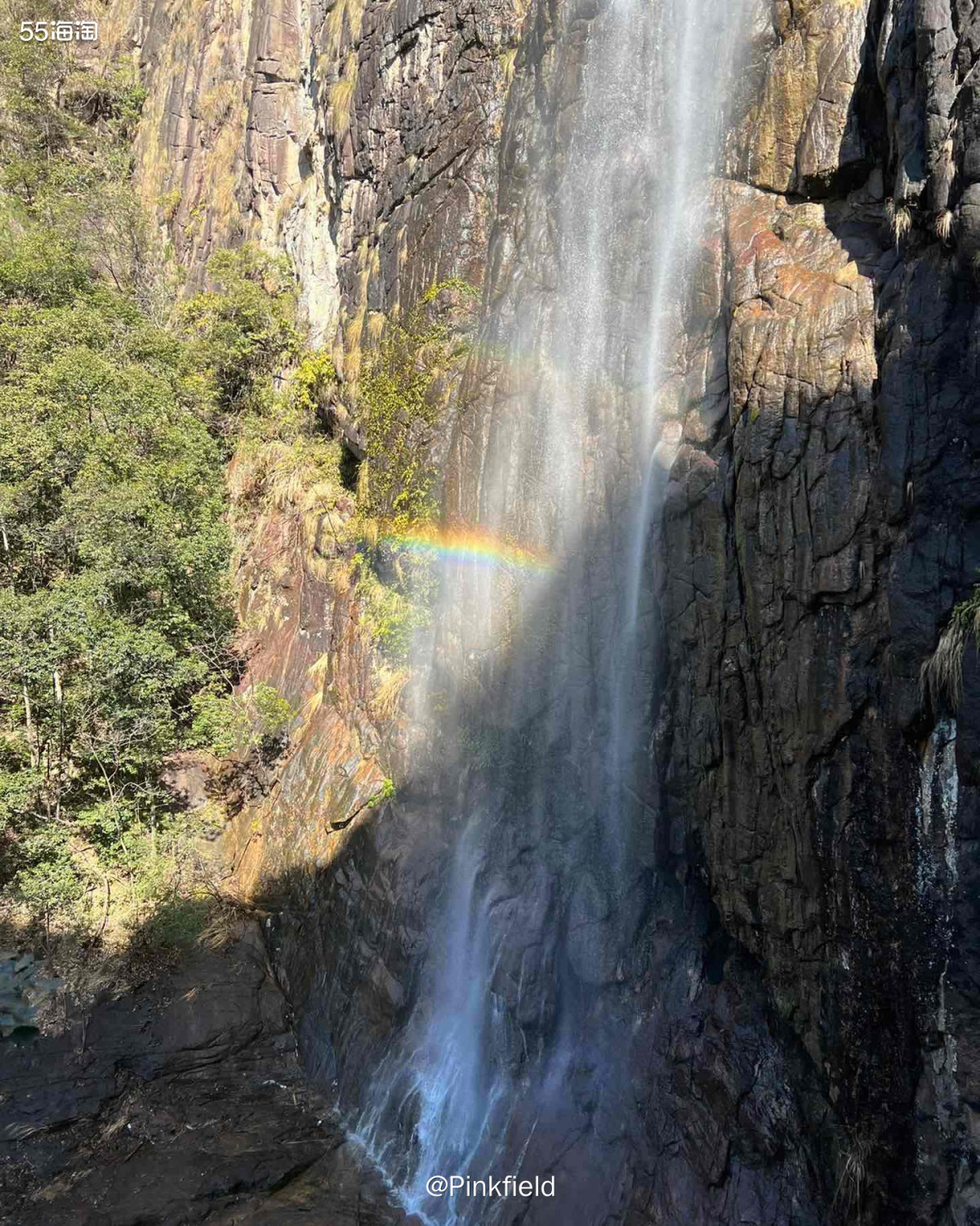 ⛰️大年初一，跟几个姐姐一起带娃去爬山了，按照以往惯例，这天