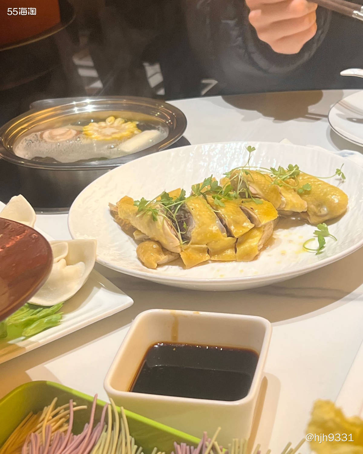🫕又开学了，孩子又不能睡懒觉了，爸爸说孩子要收骨头了，请他