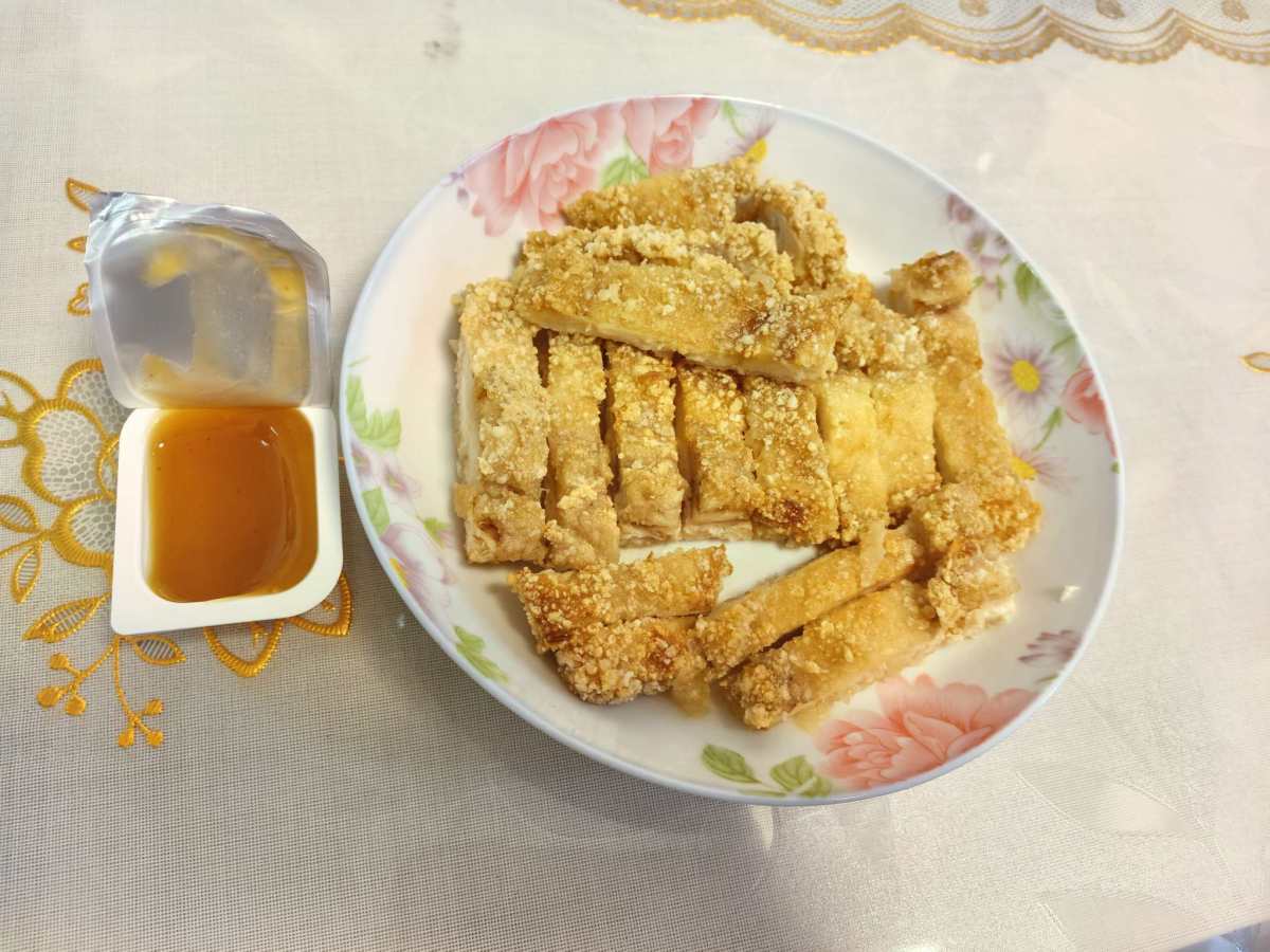 🍑突然发现自己月半了好多，每天不是鸡排就是蛋挞的，哎，真的