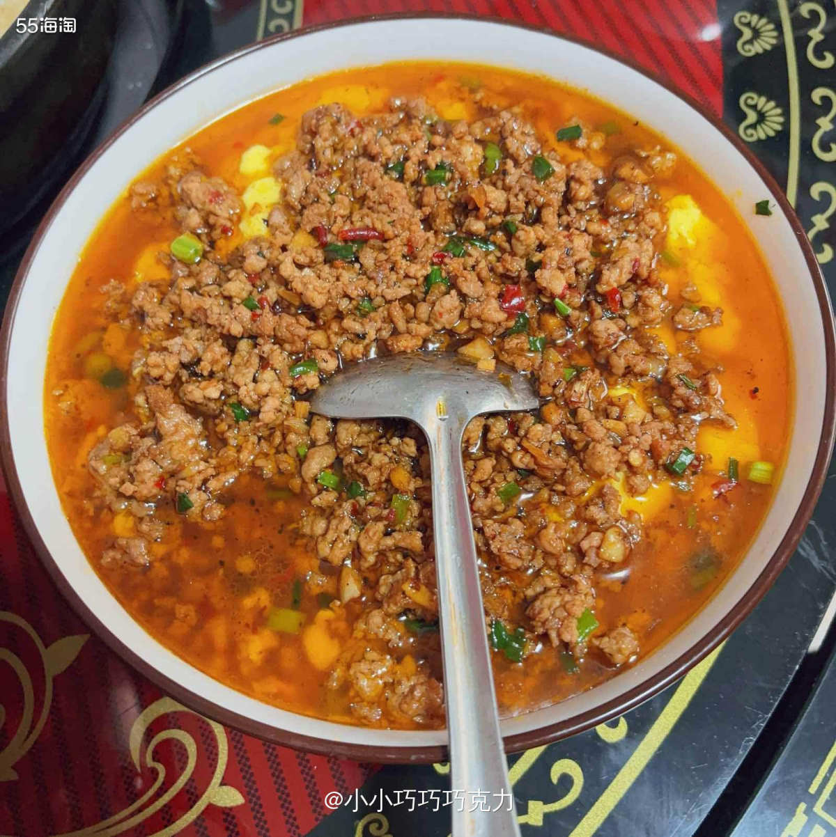 妈妈做的肉沫蒸蛋简直是豪华版的，这个肉沫量也太丰富了，被我家