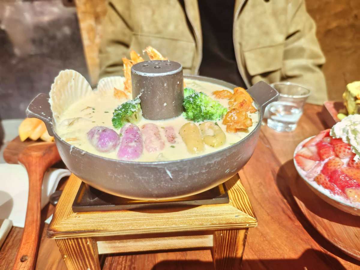 🍑继续分享美食啦，上周末去打卡了NEED创意韩式料理，味道