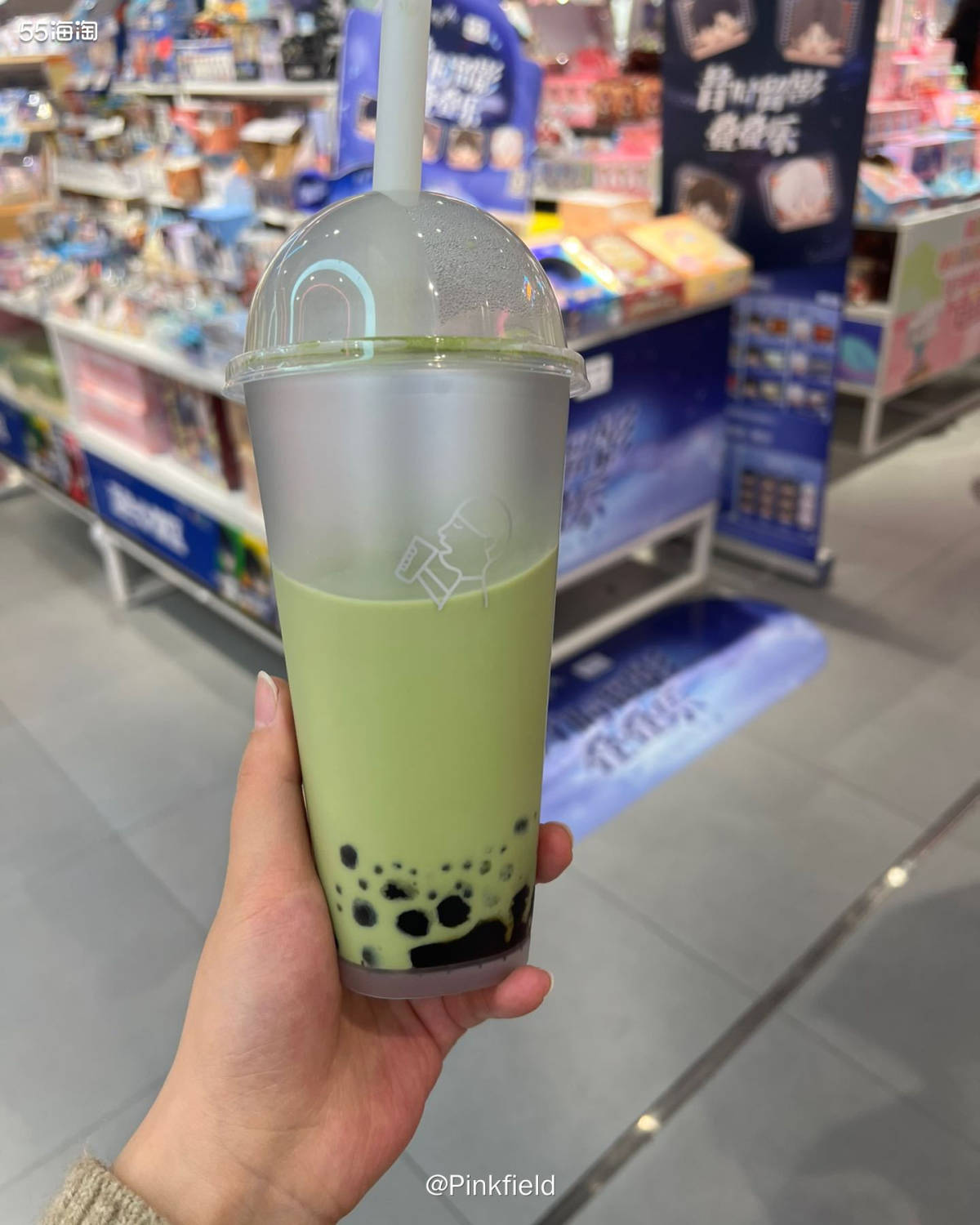 🍀前阵子跟闺蜜带娃去商场玩的时候，又去喝喜茶了，给她点了三