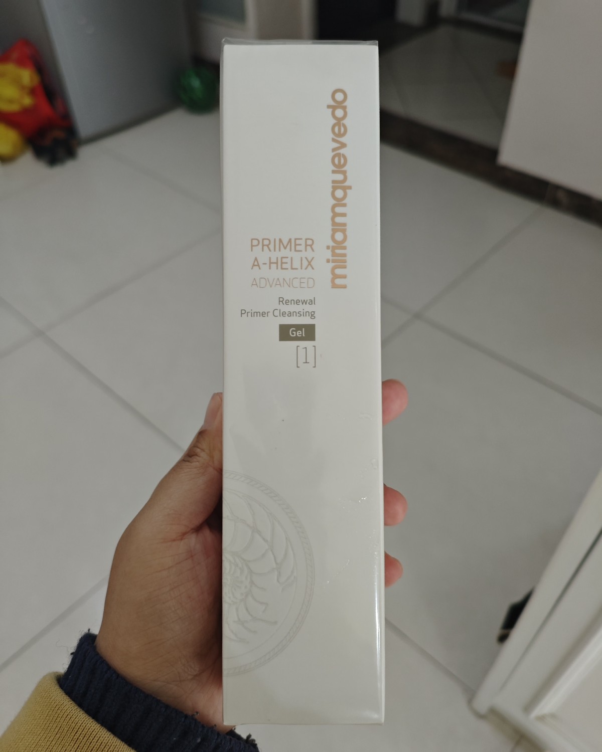 迷连卡薇是西班牙品牌，它家洗护非常有名，护肤品的话也有鱼子酱