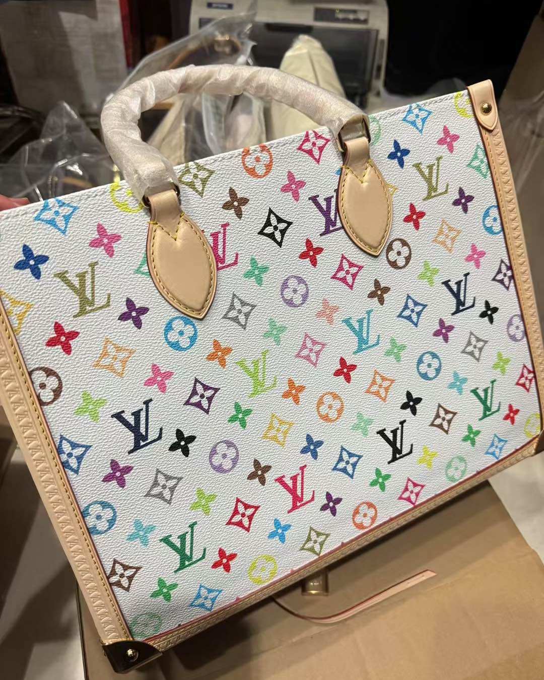 这包**的缺点就是太抢手——但背它撞款等于遇到眼光一致的富婆