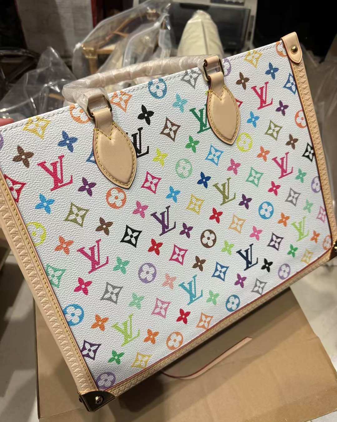 这包**的缺点就是太抢手——但背它撞款等于遇到眼光一致的富婆