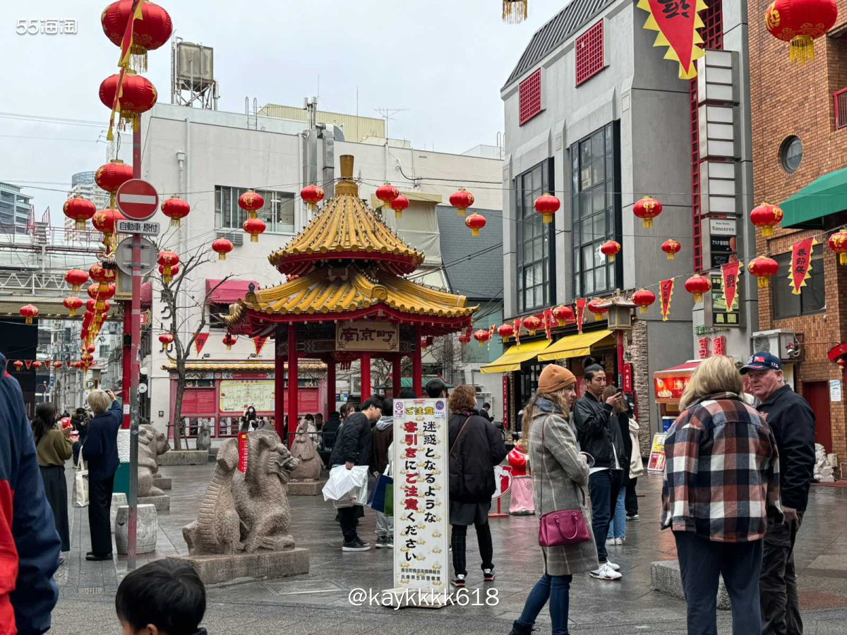 最后一天去完西舞子和兵库大佛之后准备去兵库美术馆的。阴天开始