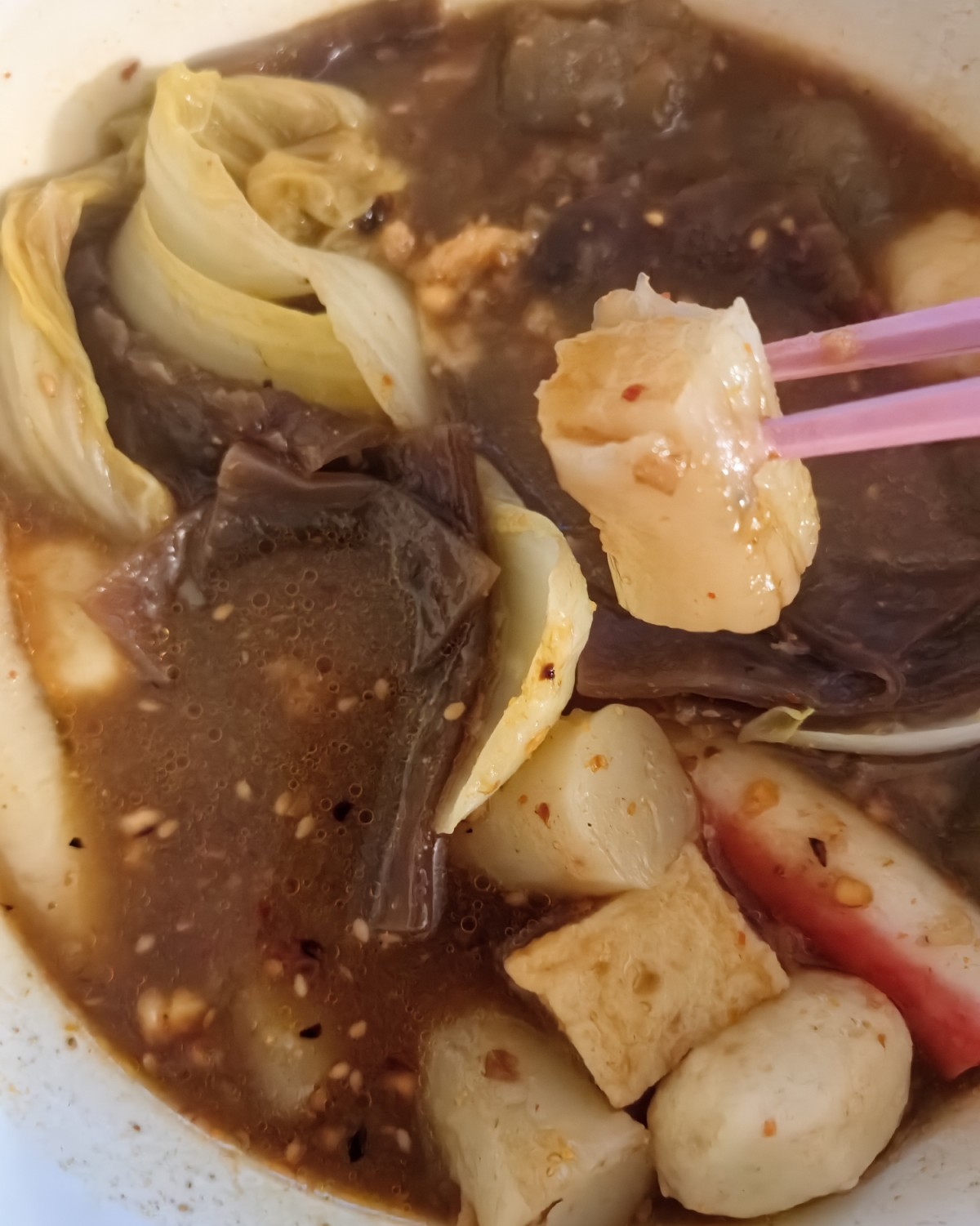 这个底料是我买的延安沾沾的底料。 身为延安人还是觉得延安沾沾
