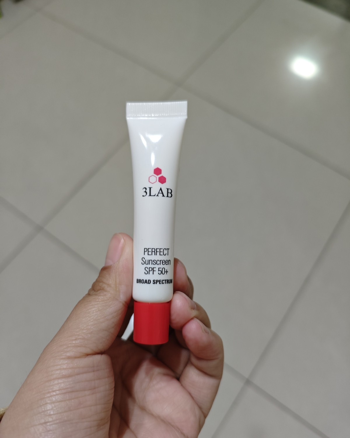 现在大部分的品牌要么是植物提取的植萃品牌，要么是科技品牌堆砌