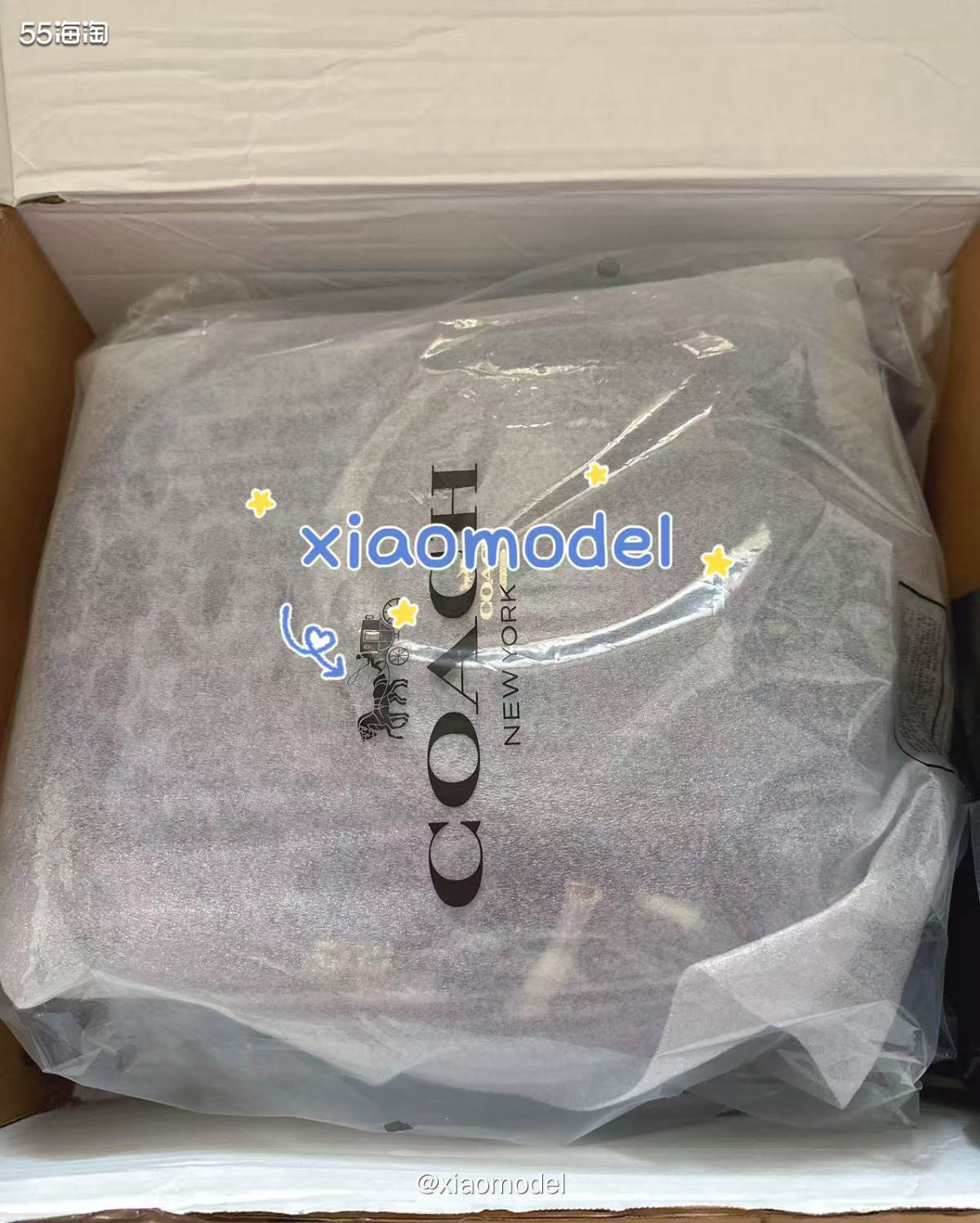 😀继续开箱最近收到的包裹，这是上个月在coach奥莱买的牛
