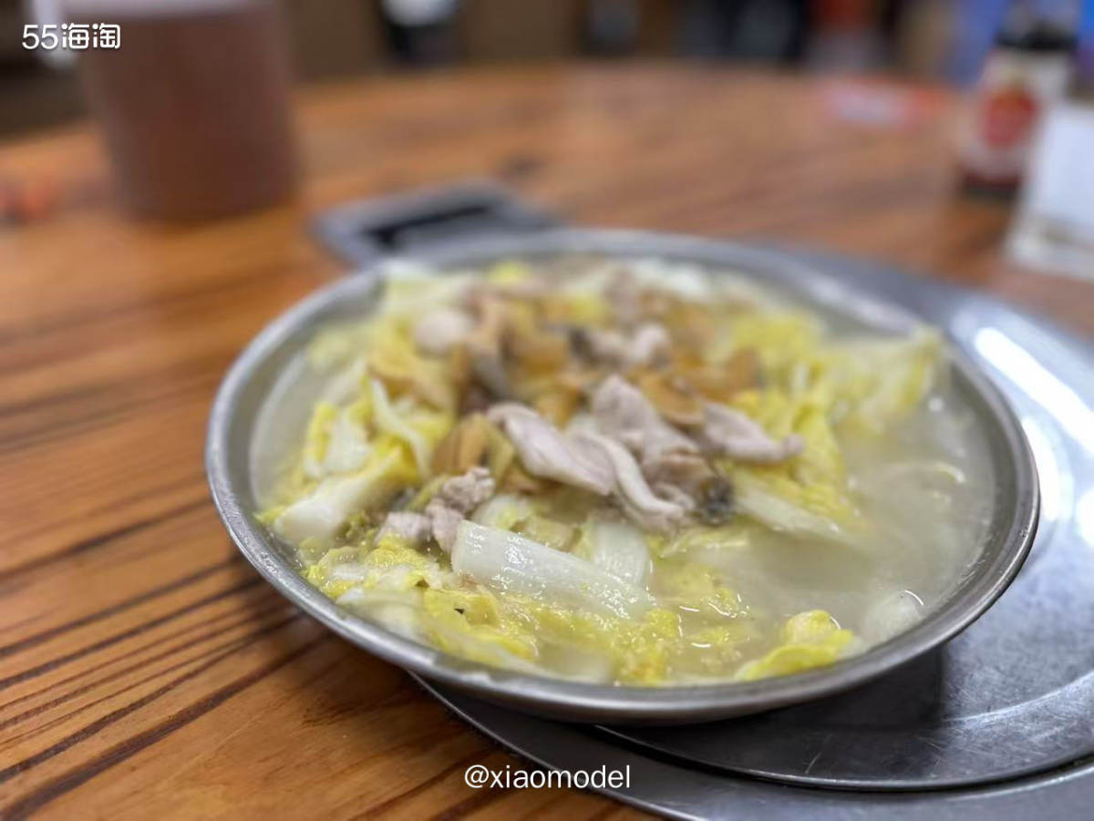 😀上次和朋友去吃过明贤庄的生蚝后，一直念念不忘，这次有机会