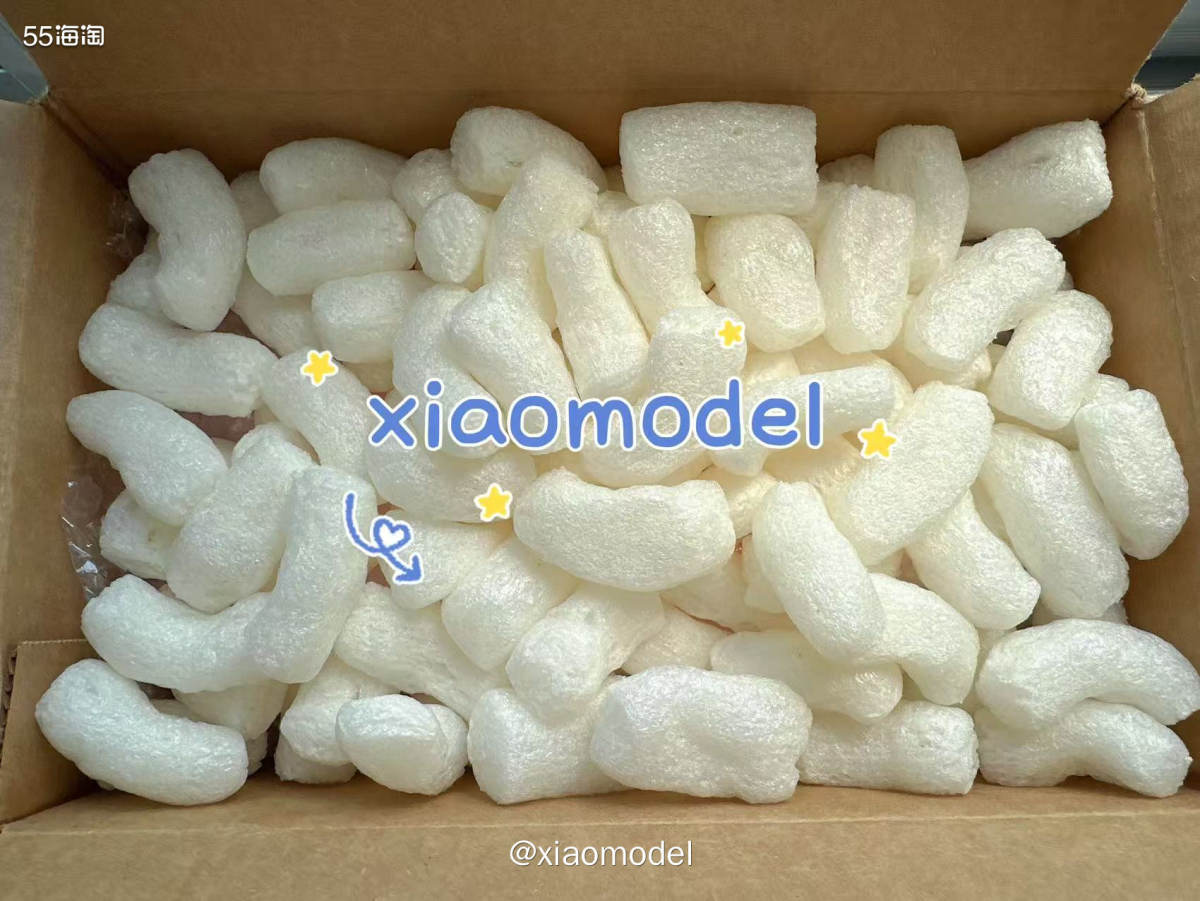 😀继续开箱上个月在雅诗兰黛官网兑换的积分礼，最近都陆续收到