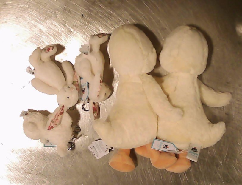 jellycat害羞鸭*2，碎花耳兔子挂件*3 这个害羞鸭好