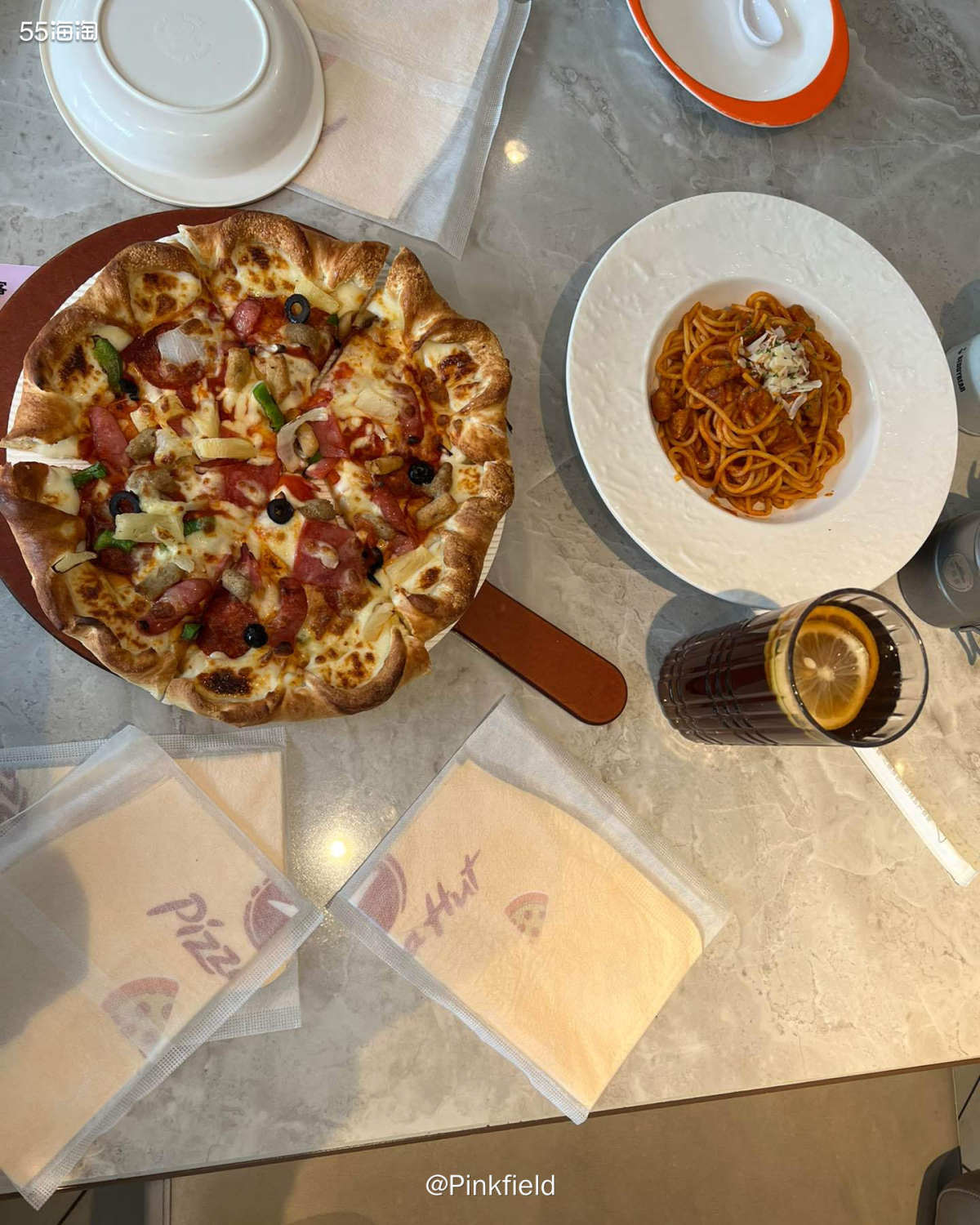 🍕这是3月9日跟闺蜜一起去吃的必胜客，为啥约在9号呢，因为