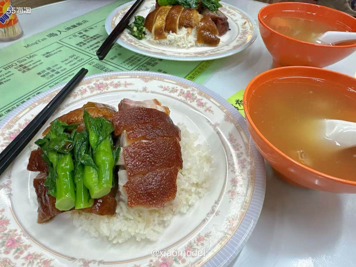 😀之前吃过几次鸣人烧腊饭，正好在酒店附近，味道不错，分量十